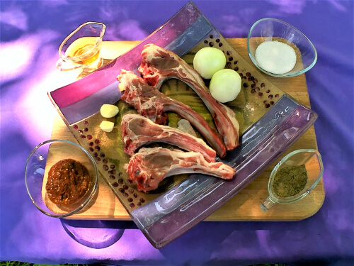 Подготовить продукты. Мясо помыть, обсушить. Лук, чеснок очистить. Подготовить продукты. Мясо помыть, обсушить. Лук, чеснок очистить.