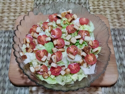 Половину гренок. Половину гренок.