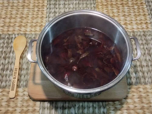 Дать компоту настояться, остудить. Дать компоту настояться, остудить.