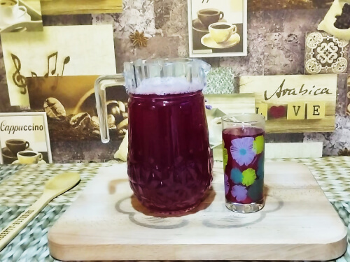 Компот процедить от листвы и перелить. Готовый компот охлаждают до 10 °С и выдерживают 10-12 ч для настаивания. Компот процедить от листвы и перелить. Готовый компот охлаждают до 10 °С и выдерживают 10-12 ч для настаивания.