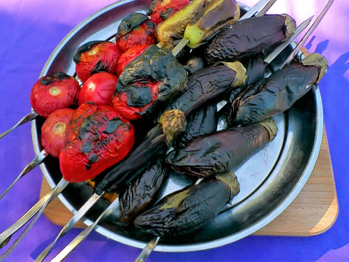 Убрать овощи с огня, остудить.