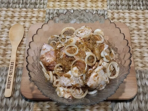 Тщательно вымешать до образования сока. Тщательно вымешать до образования сока.